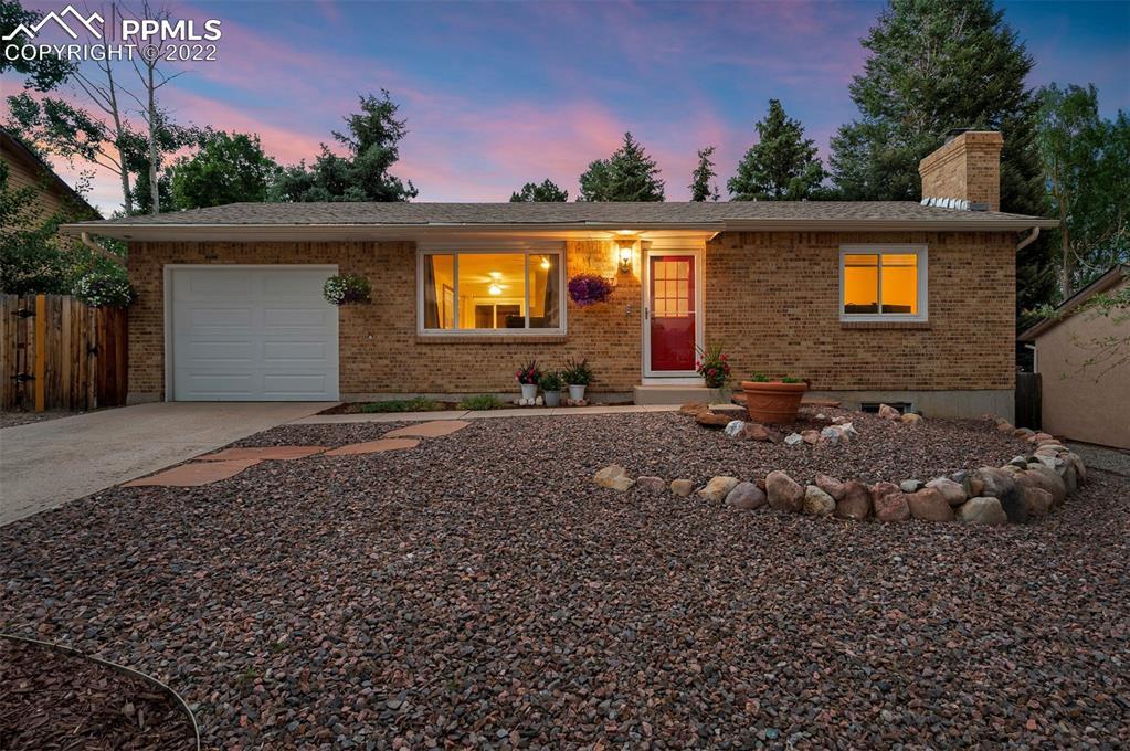 5327 E Descanso Cir., Colorado Springs, CO 80918