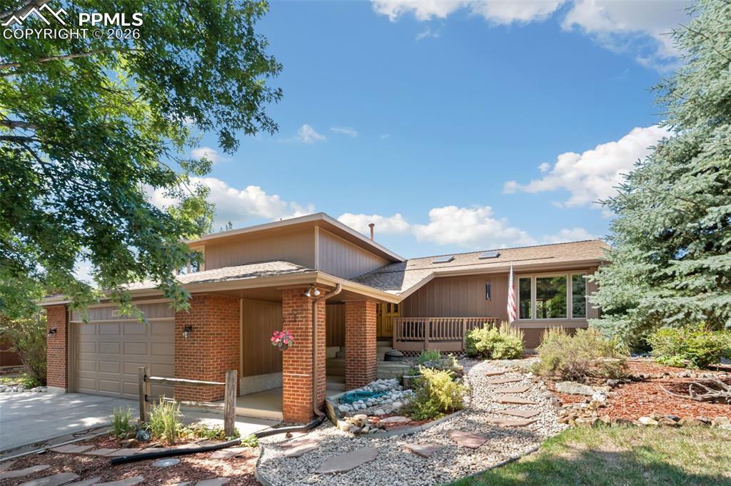 665 Allegheny Dr., Colorado Springs, CO 80919