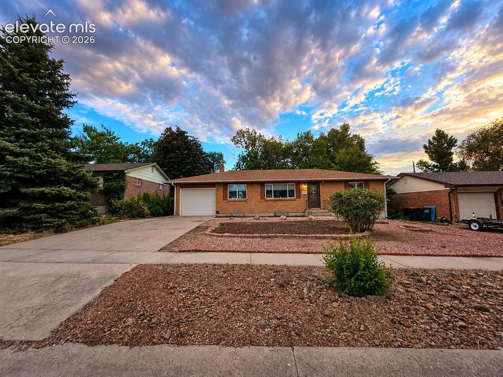 2011 Tesla Dr., Colorado Springs, CO 80909