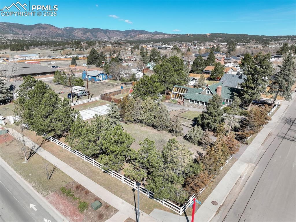 335 N Jefferson St., Colorado Springs, CO 80132