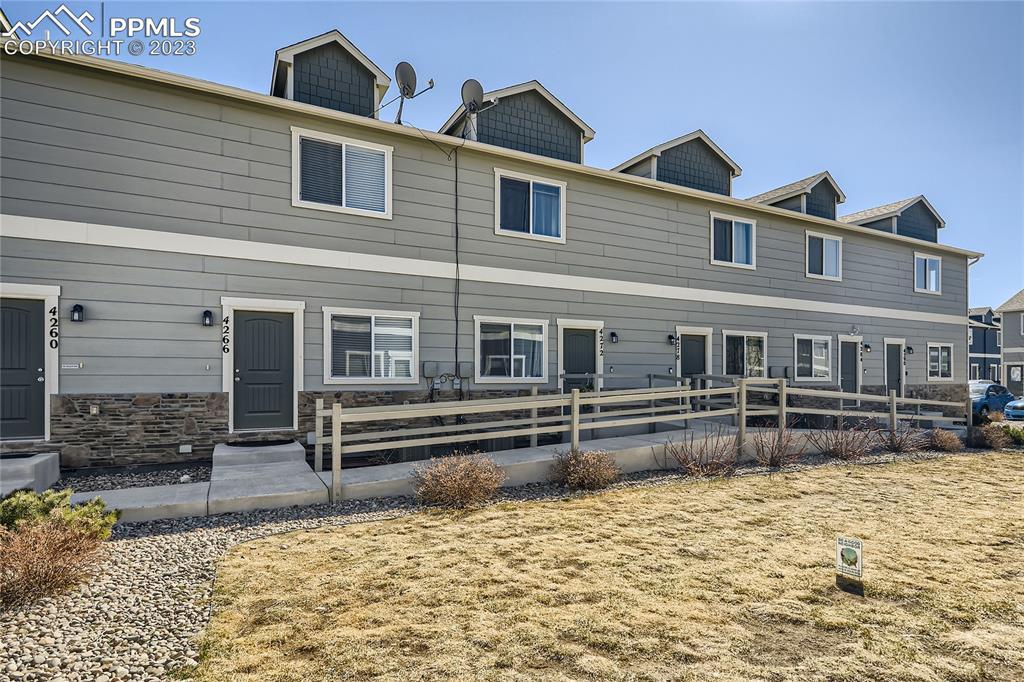 4272 Perryville Point, Colorado Springs, CO 80911