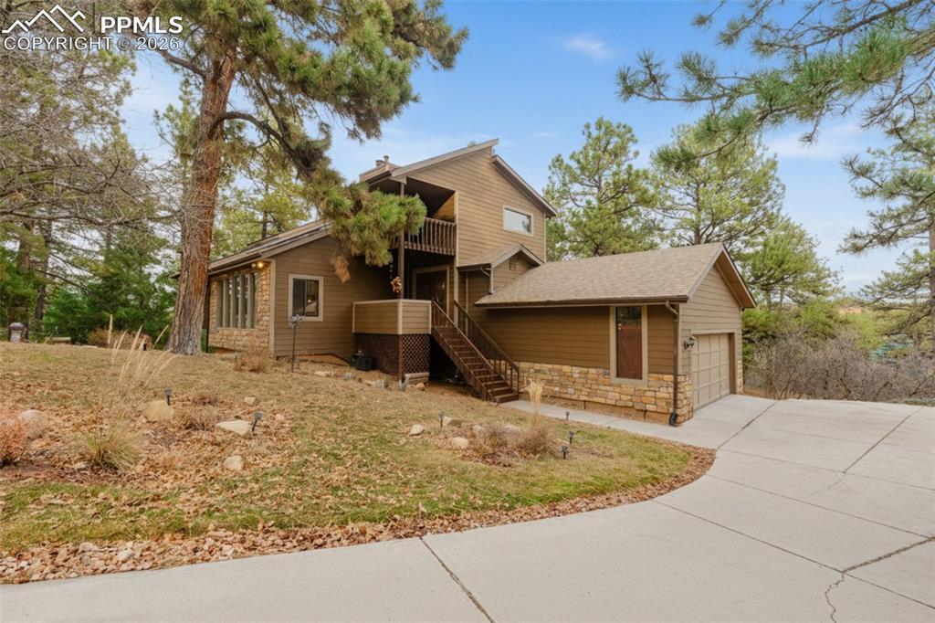 8016 Acoma Dr., Larkspur, CO 80118