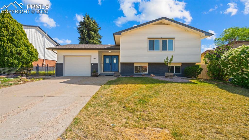635 Drew Dr., Colorado Springs, CO 80911