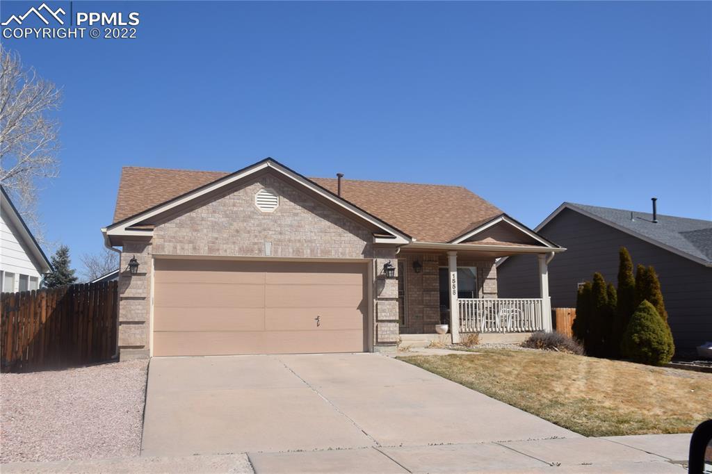1558 S Canoe Creek Dr., Colorado Springs, CO 80906