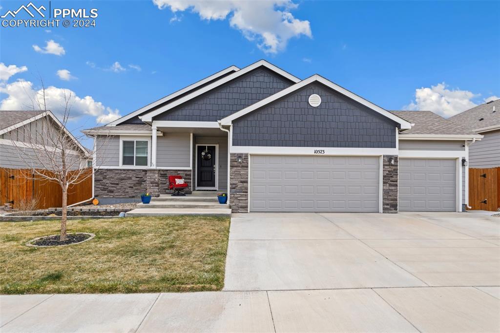 10523 Desert Bloom Way, Colorado Springs, CO 80925