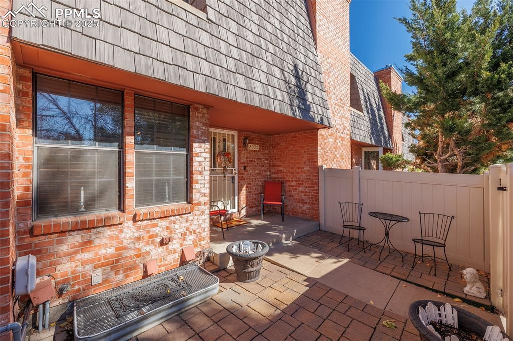 2035 Sussex Ln., Colorado Springs, CO 80909