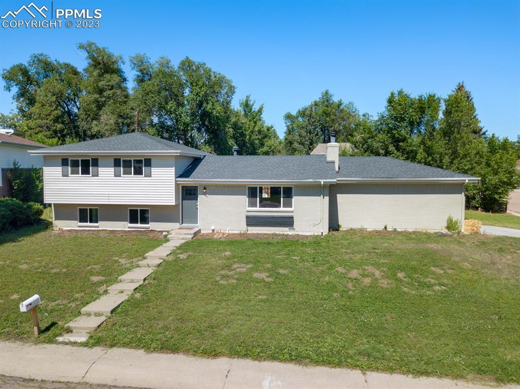 1626 Apache Tr., Colorado Springs, CO 80905