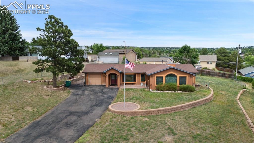 4815 Diamond Dr., Colorado Springs, CO 80918