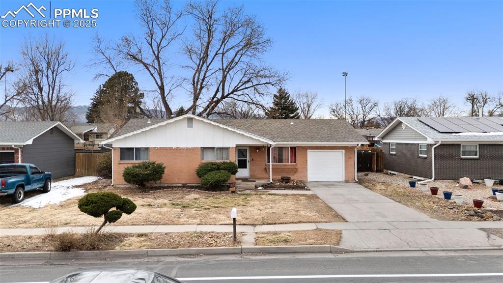 1018 N Murray Blvd., Colorado Springs, CO 80915