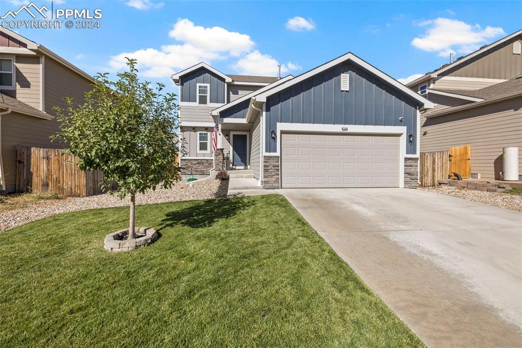 6114 Fiddle Way, Colorado Springs, CO 80925