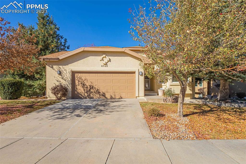 5740 Doe Skin Ct., Colorado Springs, CO 80918
