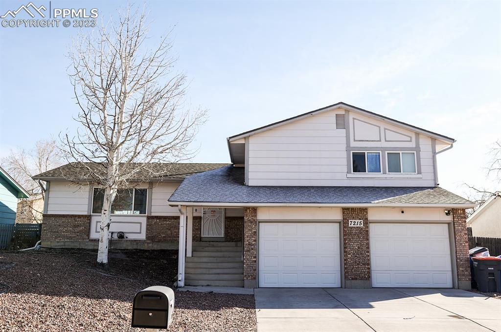7215 Woodstock St., Colorado Springs, CO 80911