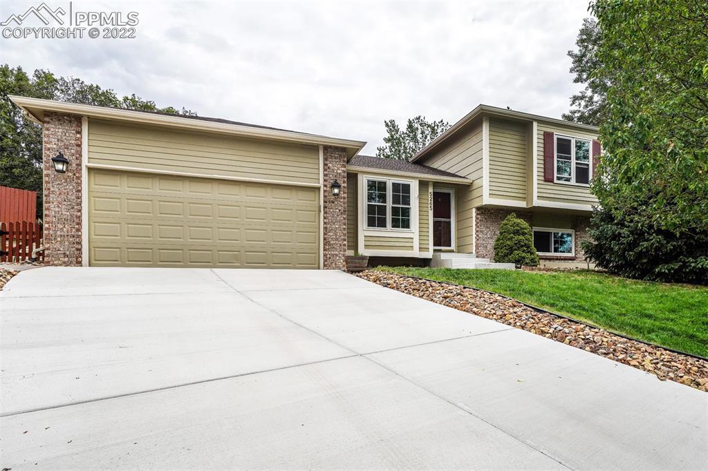 5265 Farm Ridge Pl., Colorado Springs, CO 80917