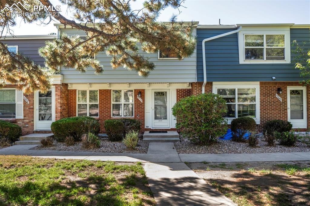 1210 Cree Dr., Colorado Springs, CO 80915