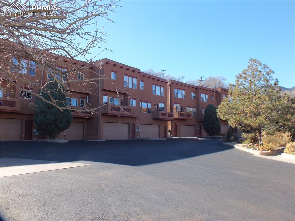 322 Santa Fe Pl. #B, Manitou Springs, CO 80829