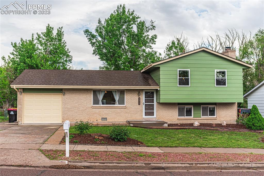 1917 Wooten Rd., Colorado Springs, CO 80915