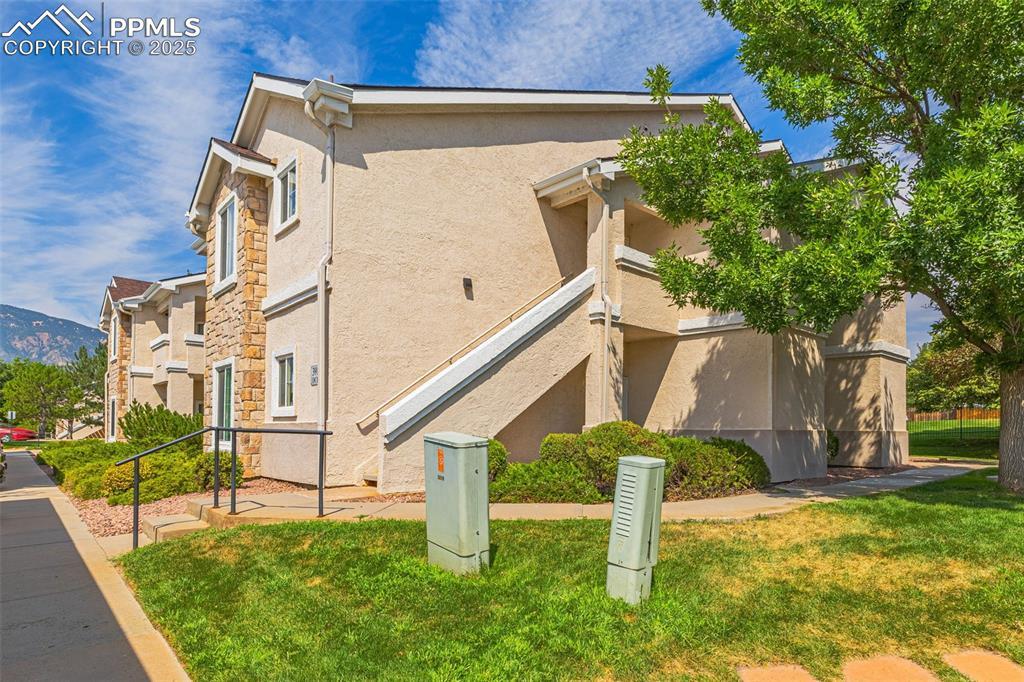 3910 Strawberry Field Grove #D, Colorado Springs, CO 80906