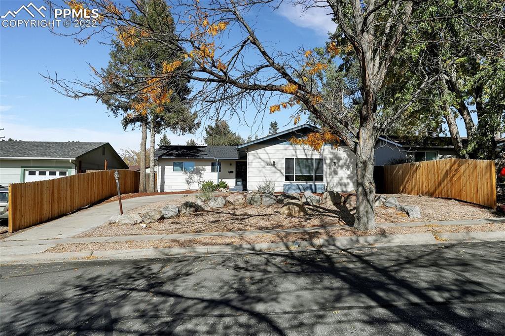 404 Redwood Dr., Colorado Springs, CO 80907