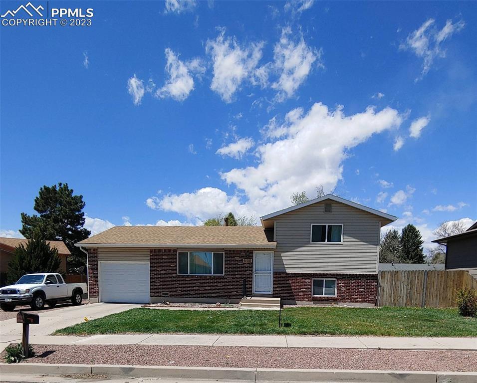 1102 Branding Iron Cir., Colorado Springs, CO 80915