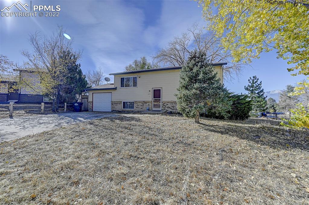 2715 W Montebello Dr., Colorado Springs, CO 80918