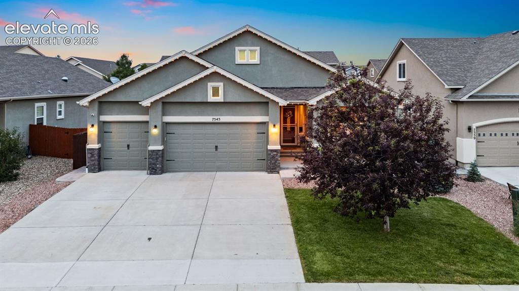 7545 Peachleaf Dr., Colorado Springs, CO 80925