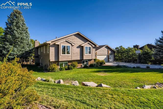 1660 Oak Hills Dr., Colorado Springs, CO 80919