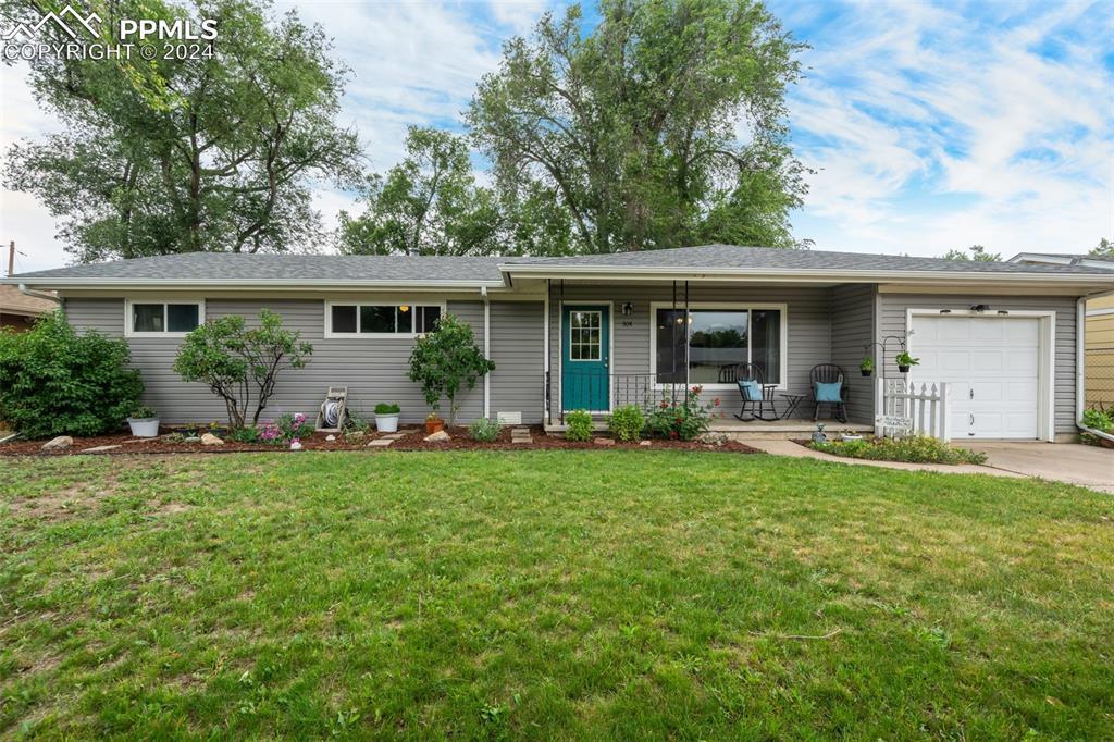304 Doris Dr., Colorado Springs, CO 80911