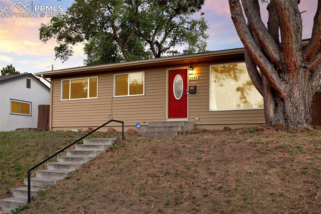 2523 E San Miguel St., Colorado Springs, CO 80909