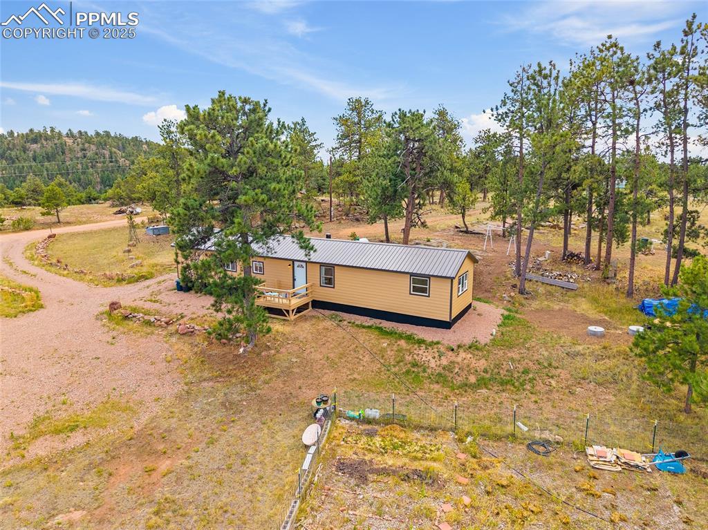55 Arapahoe Dr., Florissant, CO 80816