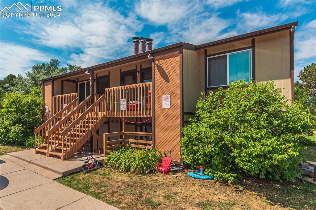 875 Hathaway Dr., Colorado Springs, CO 80915