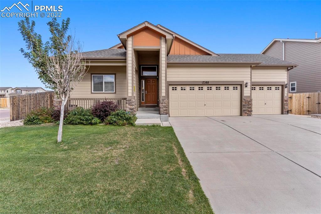 7588 Forest Valley Loop, Colorado Springs, CO 80908