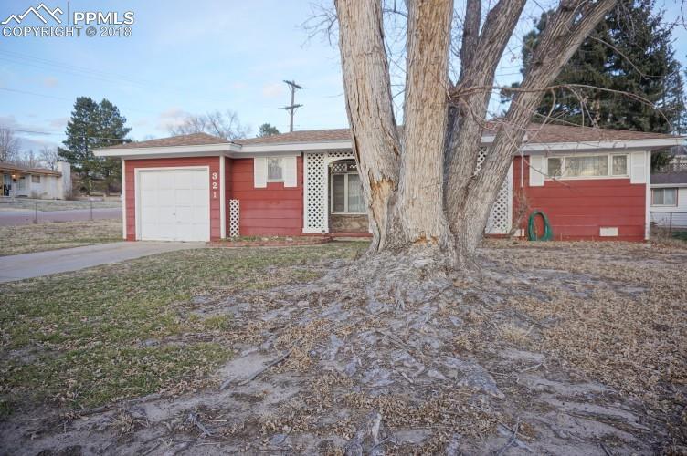 321 Doris Dr., Colorado Springs, CO 80911