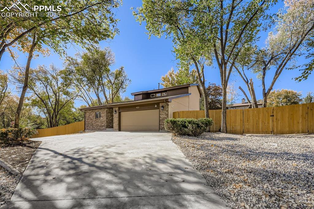 422 S Chelton Rd., Colorado Springs, CO 80916