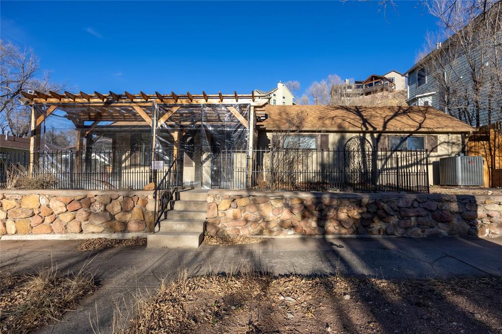 2706 W Pikes Peak Ave., Colorado Springs, CO 80904