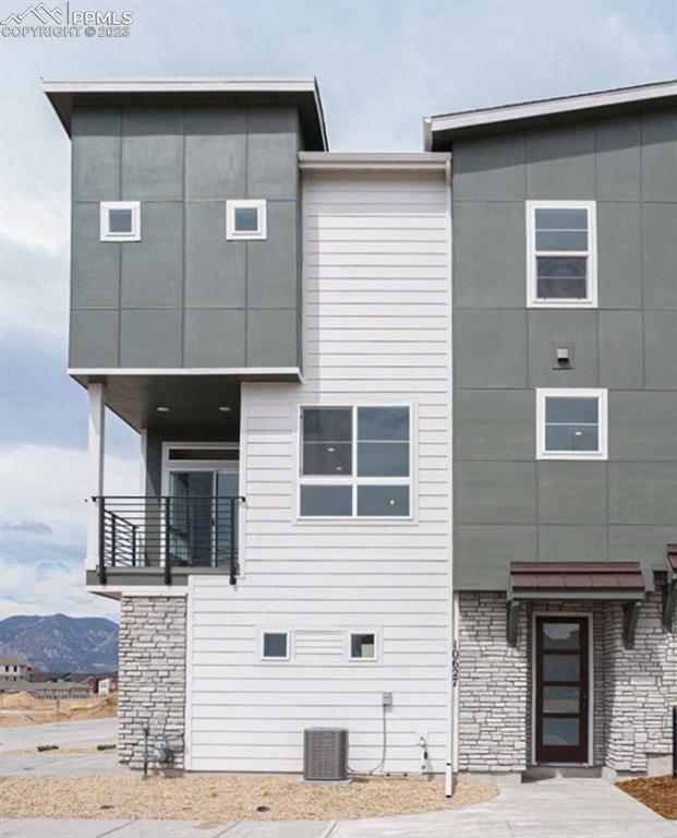 10654 Larimar Point, Colorado Springs, CO 80908