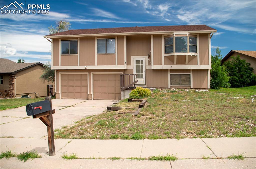 6548 Lange Dr., Colorado Springs, CO 80918