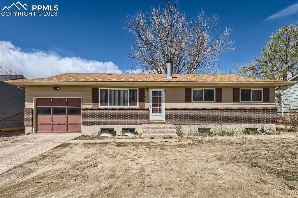 2414 Carmel Dr., Colorado Springs, CO 80910