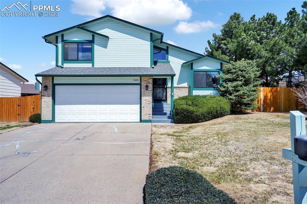 7490 Woody Creek Dr., Colorado Springs, CO 80911