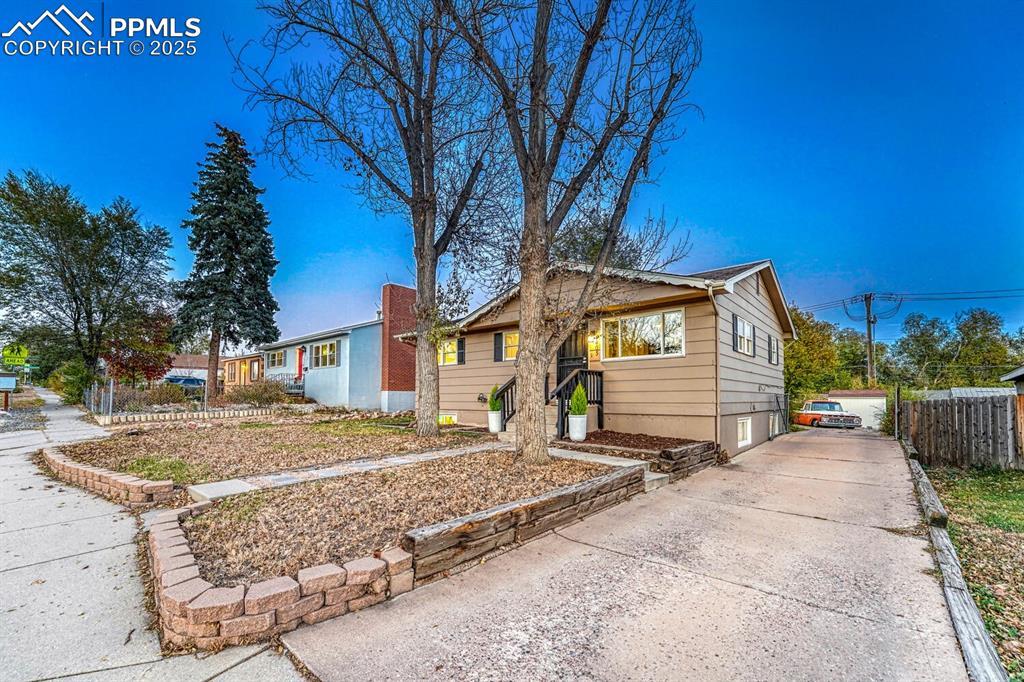 2405 N Chestnut St., Colorado Springs, CO 80907