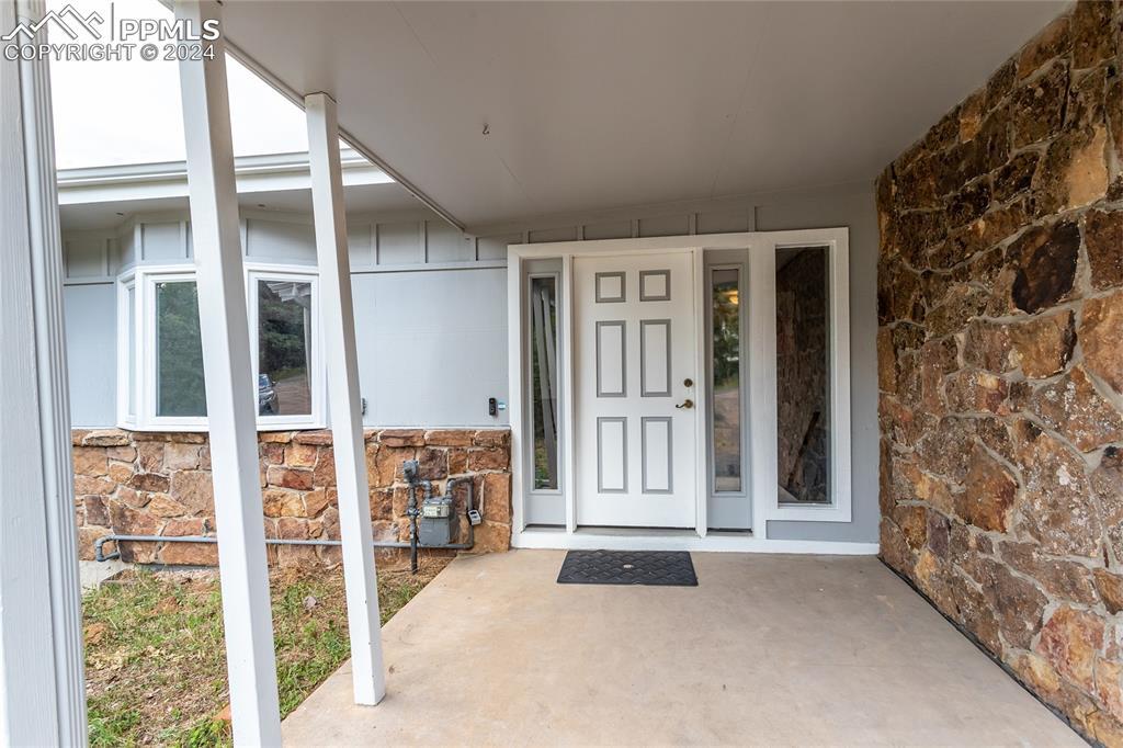 4 Thayer Rd., Colorado Springs, CO 80906