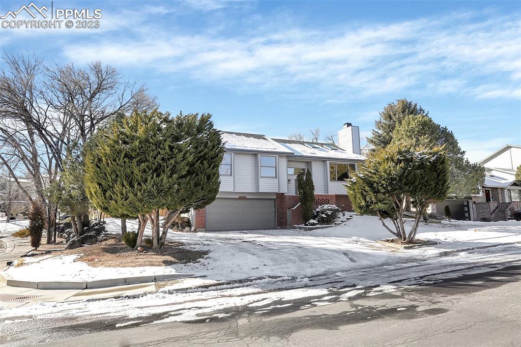 1555 Witches Willow Ln., Colorado Springs, CO 80906