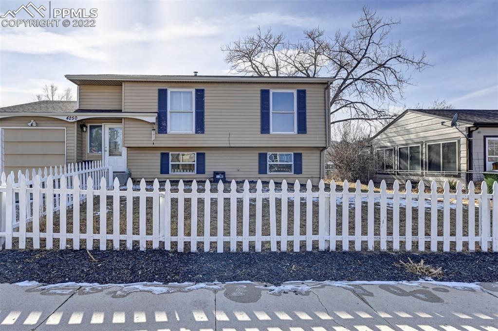 4250 Morley Dr., Colorado Springs, CO 80916