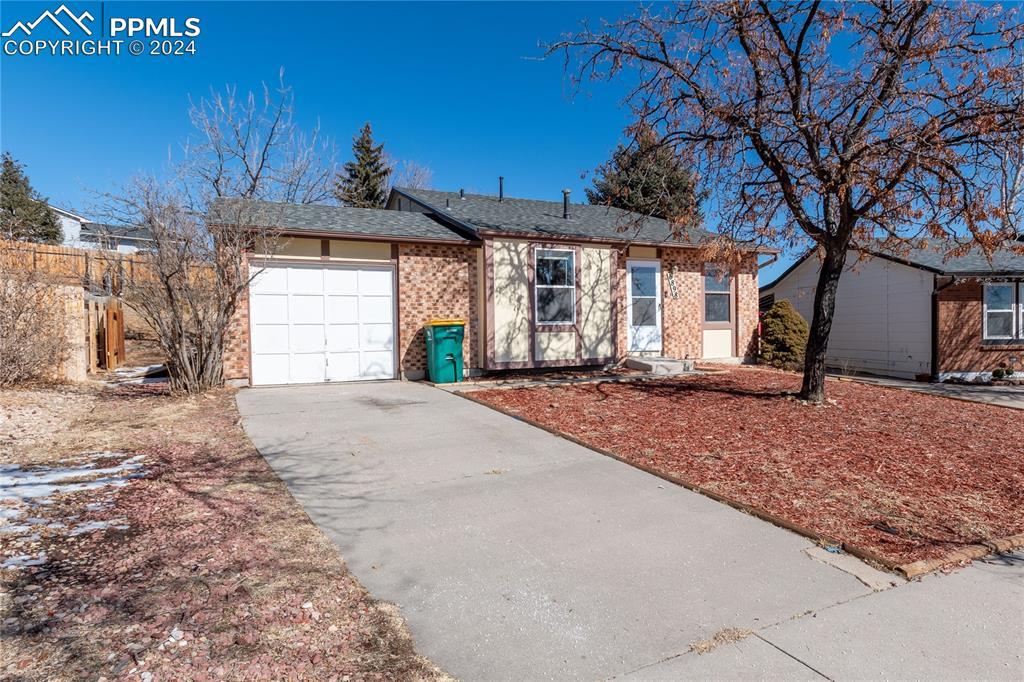 6898 Noble St., Colorado Springs, CO 80915