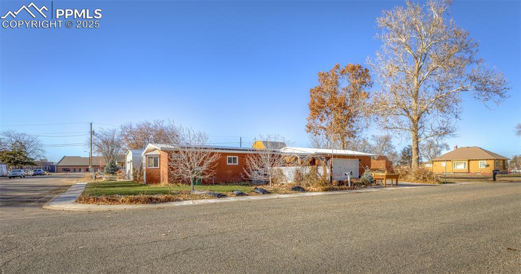 612 9th St., Fowler, CO 81039