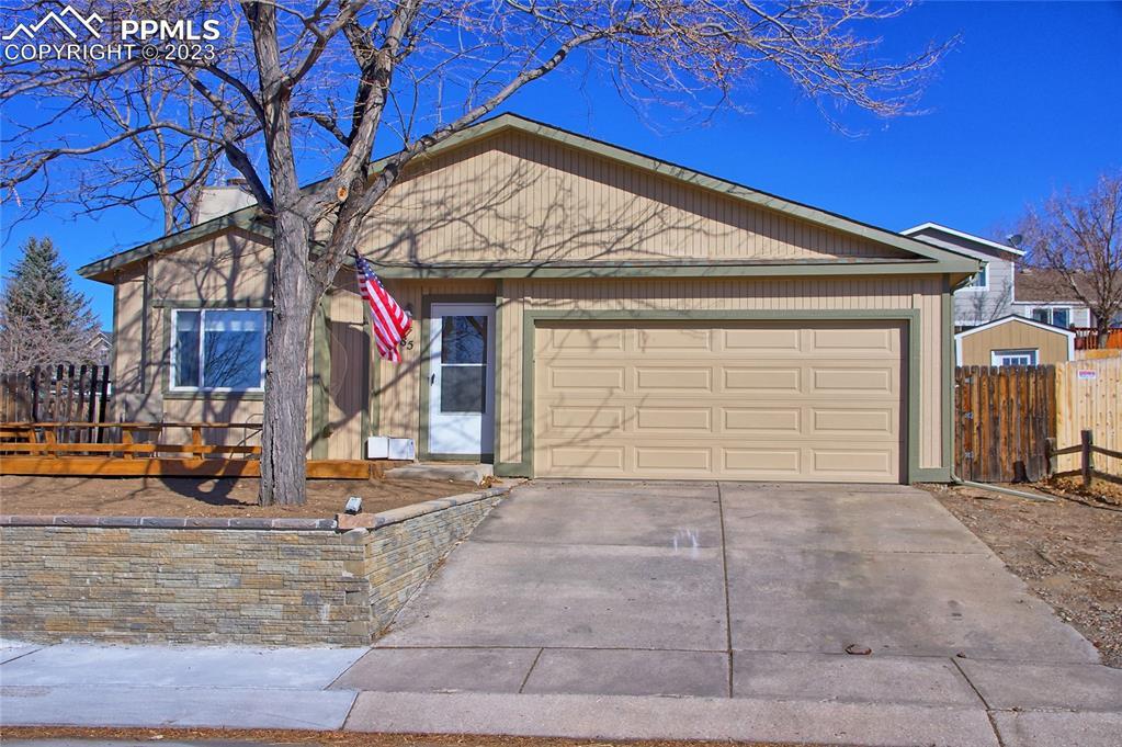 7285 Alpenwood Way, Colorado Springs, CO 80918
