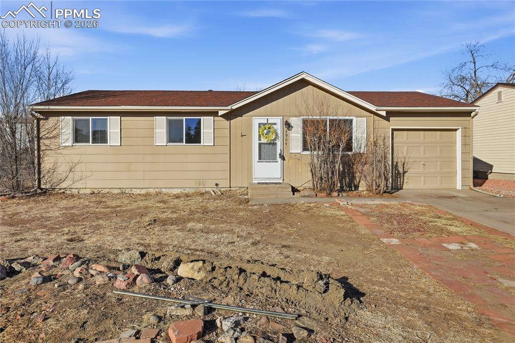 3904 Shelley Ave., Colorado Springs, CO 80910