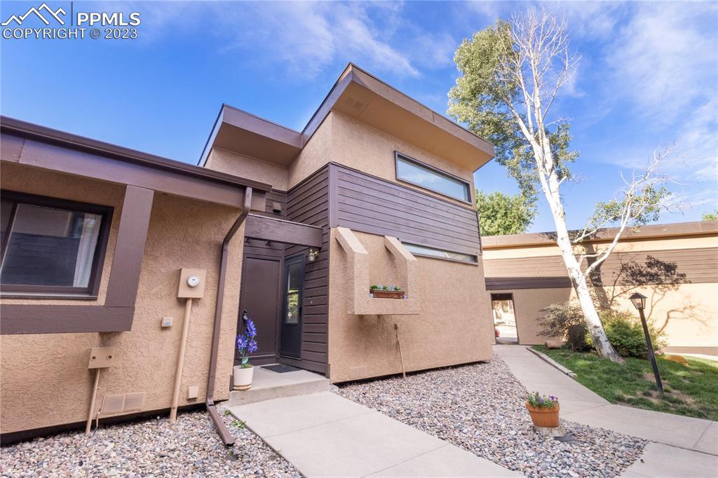 806 Pebblewood Dr., Colorado Springs, CO 80919