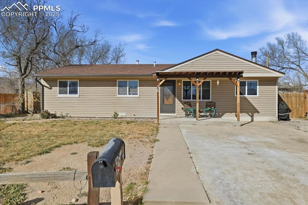 76 Jasper Dr., Colorado Springs, CO 80911