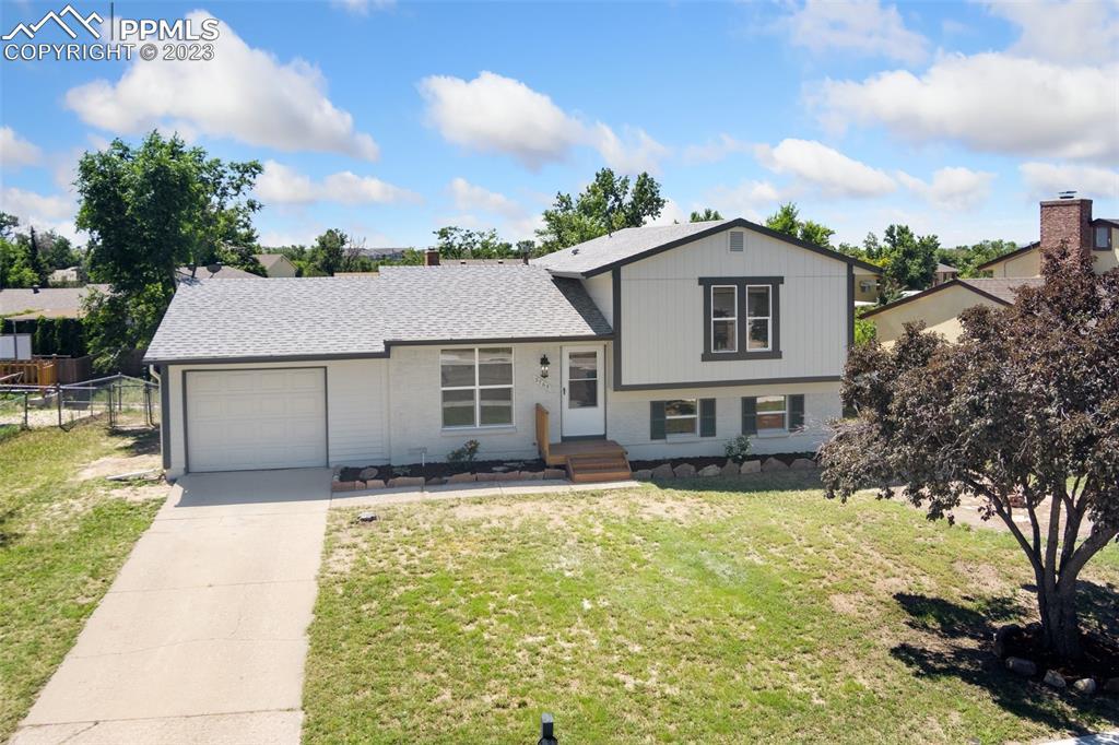 2765 Clarendon Dr., Colorado Springs, CO 80916