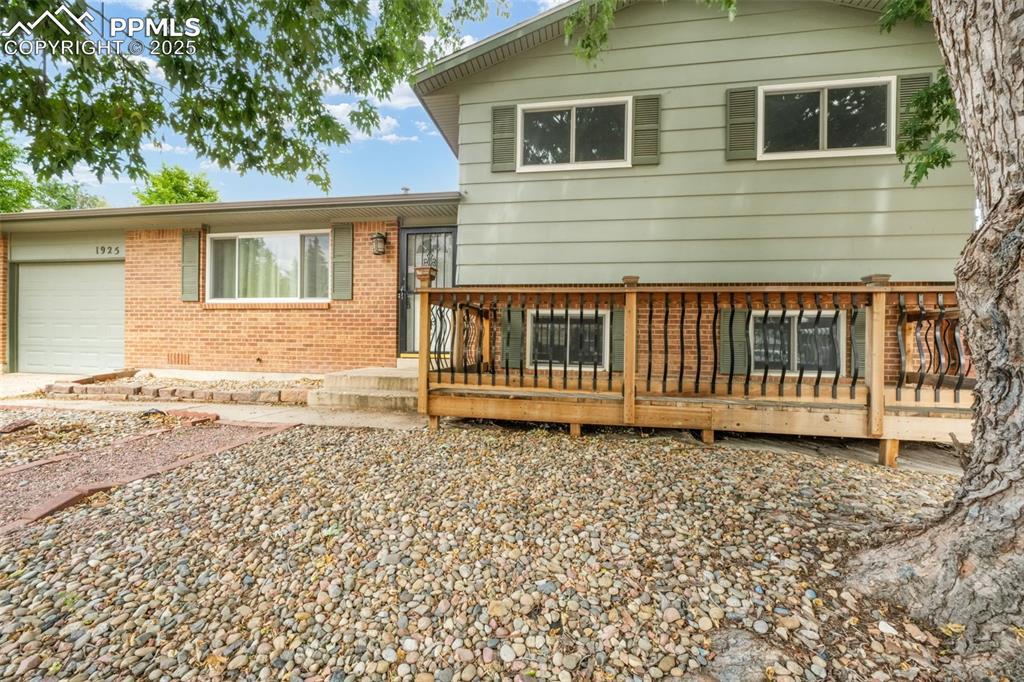 1925 Mineola St., Colorado Springs, CO 80915